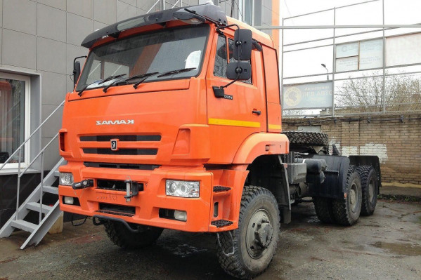 Седельный тягач КамАЗ-65225-6015-53 — 1